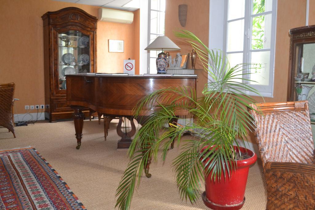 Hotel De France Libourne Bagian luar foto