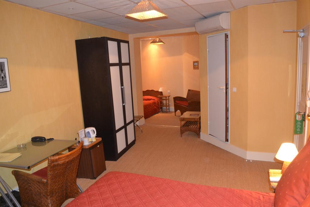 Hotel De France Libourne Ruang foto